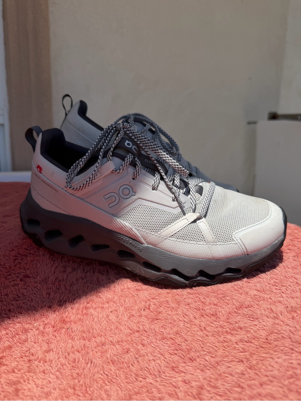 Cloudhorizon women OnCloud Shoes Size 7 Cushion Hiking / Walking